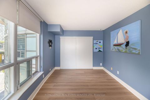 Photo 13 at 707 - 550 Queens Quay W, Waterfront Communities C1, Toronto