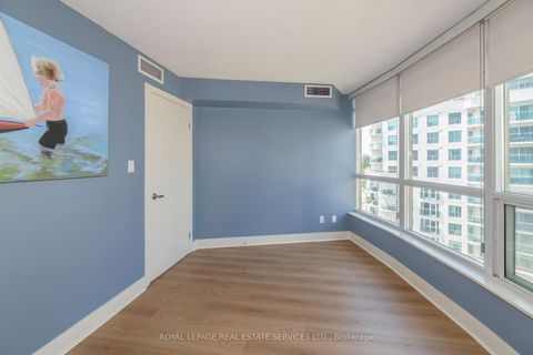 Photo 15 at 707 - 550 Queens Quay W, Waterfront Communities C1, Toronto