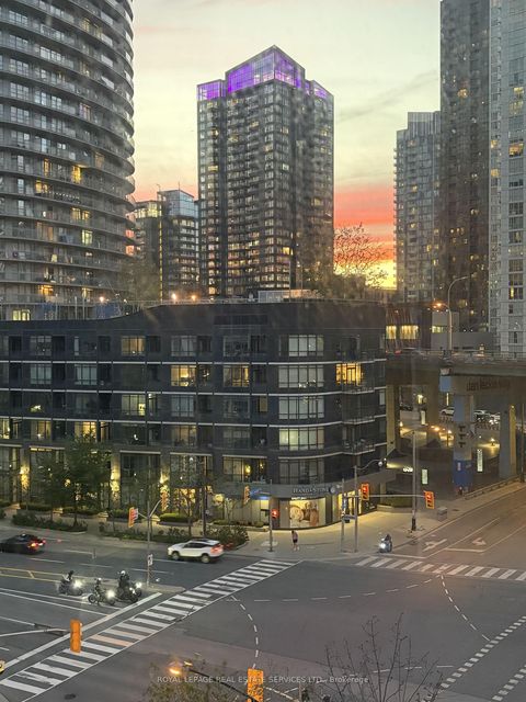 Photo 20 at 707 - 550 Queens Quay W, Waterfront Communities C1, Toronto