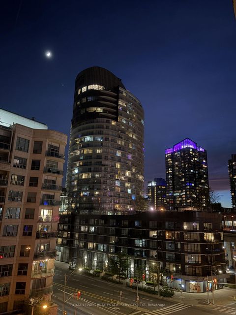 Photo 21 at 707 - 550 Queens Quay W, Waterfront Communities C1, Toronto