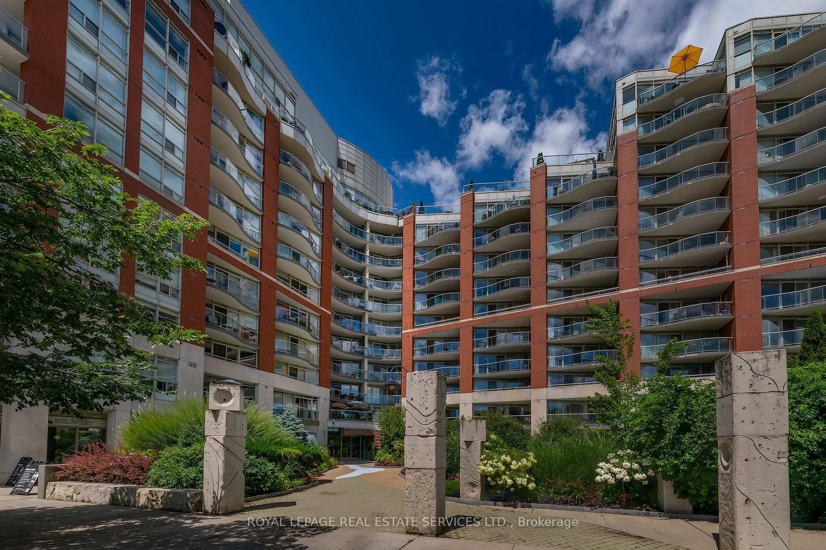 707 - 550 Queens Quay W, Waterfront Communities C1, Toronto photo number 2