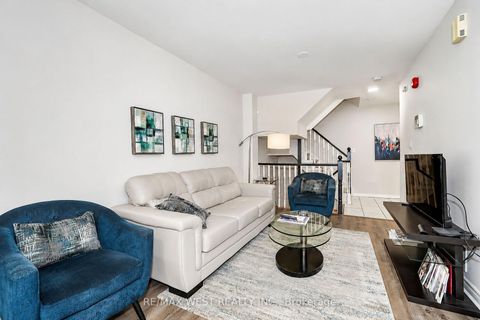 Photo 1 at D11 - 108 Finch Avenue W, Newtonbrook West, Toronto