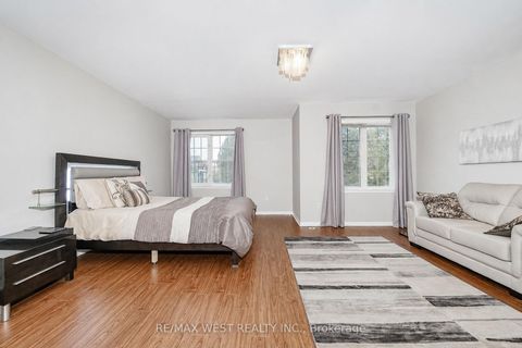 Photo 3 at D11 - 108 Finch Avenue W, Newtonbrook West, Toronto