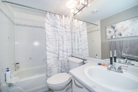 Photo 7 at D11 - 108 Finch Avenue W, Newtonbrook West, Toronto