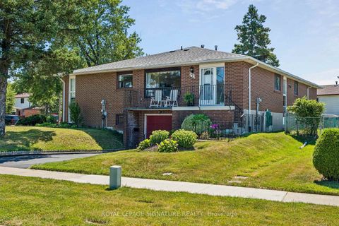 Photo 0 at 171 Petworth Crescent, Malvern West, Toronto
