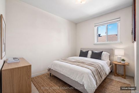 Photo 10 at 171 Petworth Crescent, Malvern West, Toronto