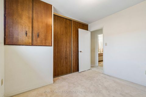 Photo 11 at 171 Petworth Crescent, Malvern West, Toronto
