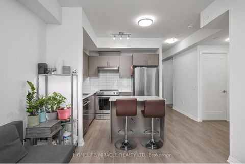 Photo 6 at 223 - 9000 Jane Street, Vellore Village, Vaughan