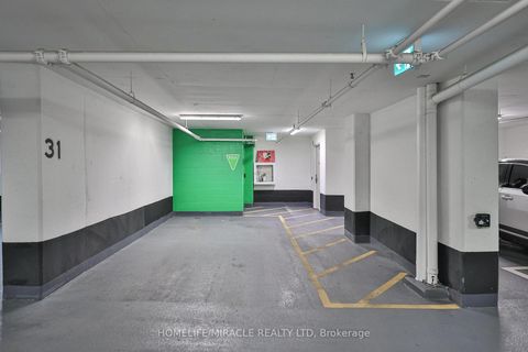 Photo 35 at 223 - 9000 Jane Street, Vellore Village, Vaughan
