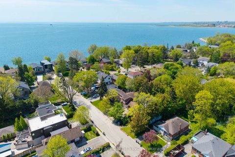 Photo 1 at 4 Elton Crescent, Long Branch, Toronto