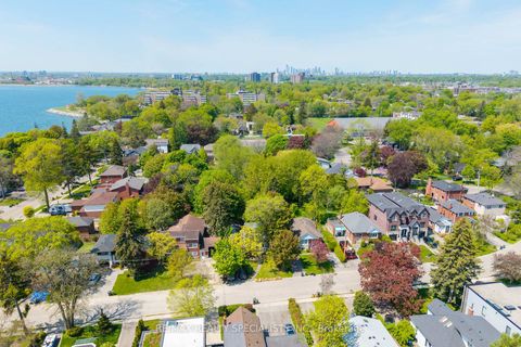 Photo 3 at 4 Elton Crescent, Long Branch, Toronto