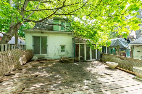 Photo 9 at 4 Elton Crescent, Long Branch, Toronto