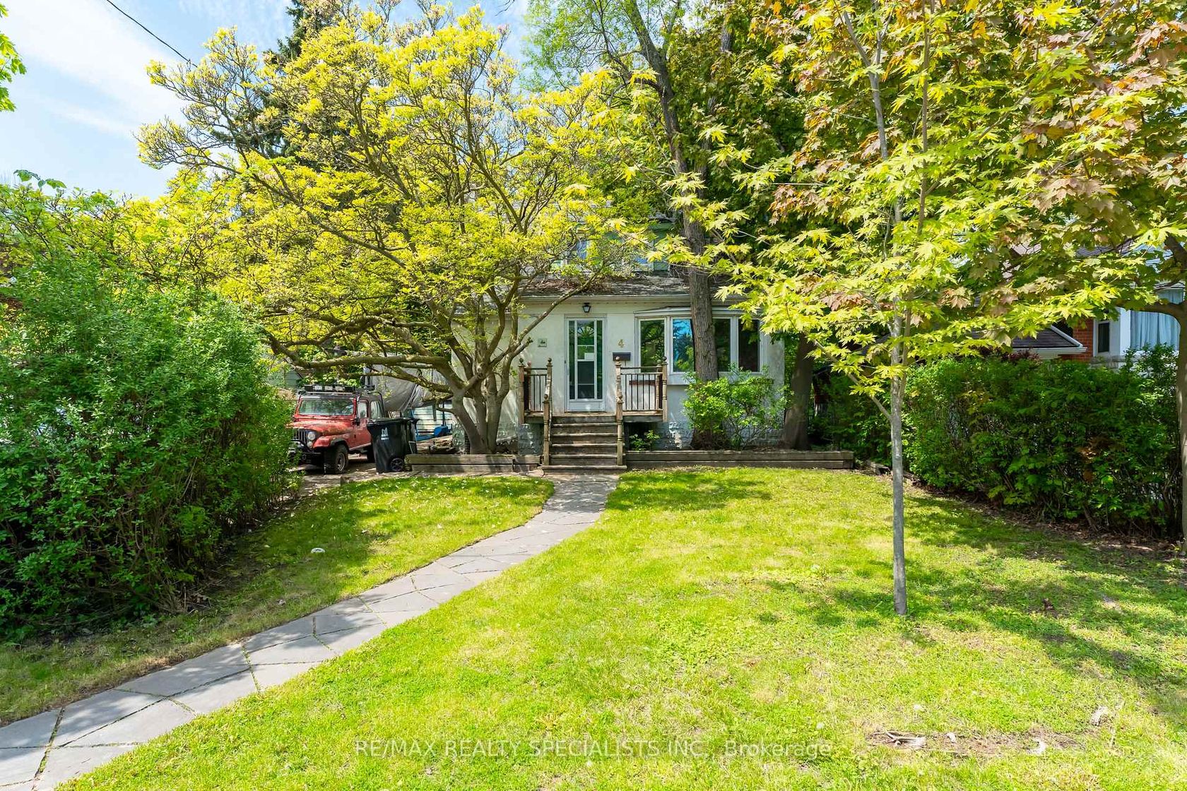4 Elton Crescent, Long Branch, Toronto 