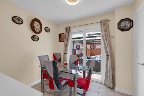 Photo 4 at 9 Stephanie Lane, Painswick South, Barrie