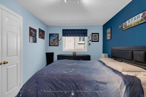 Photo 10 at 9 Stephanie Lane, Painswick South, Barrie