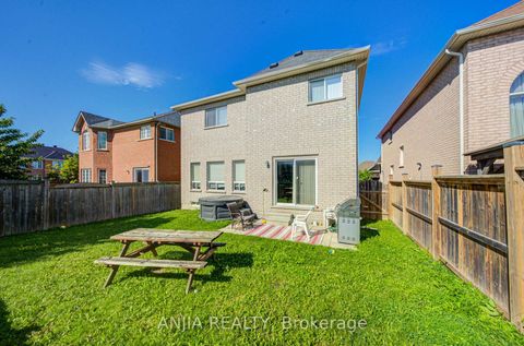 Photo 17 at 102 Westminster Circle, Shore, Barrie