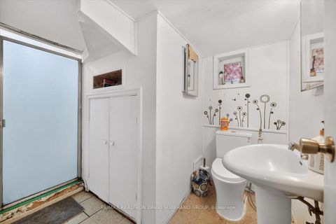 Photo 14 at 19 Wigan Crescent, Clanton Park, Toronto