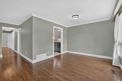 Photo 10 at 384 Glenrose Road, Central Newmarket, Newmarket
