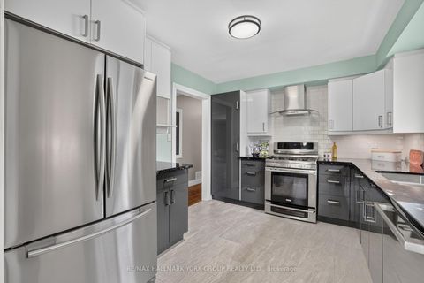 Photo 11 at 384 Glenrose Road, Central Newmarket, Newmarket
