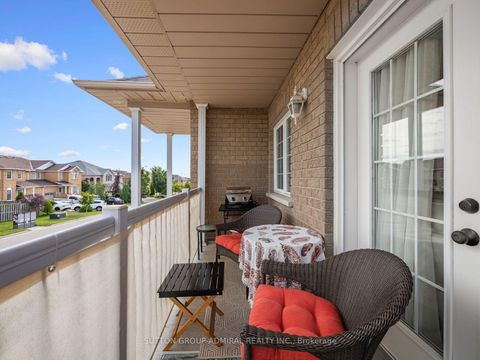 Photo 14 at 119 Blackthorn Drive, Maple, Vaughan