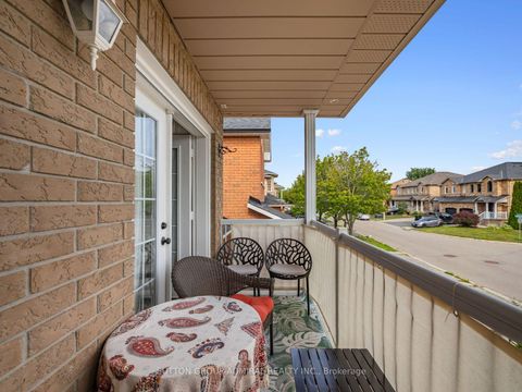 Photo 15 at 119 Blackthorn Drive, Maple, Vaughan