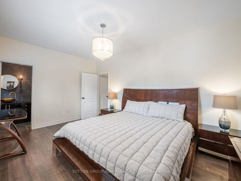 Photo 19 at 119 Blackthorn Drive, Maple, Vaughan