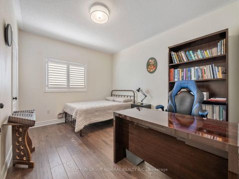 Photo 22 at 119 Blackthorn Drive, Maple, Vaughan