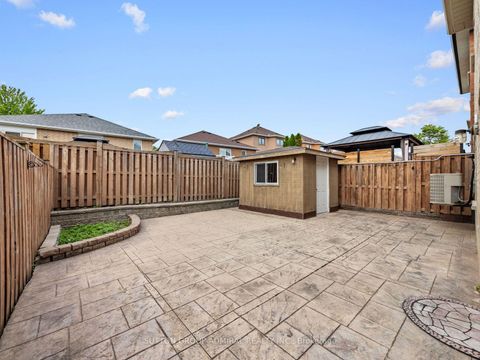 Photo 35 at 119 Blackthorn Drive, Maple, Vaughan