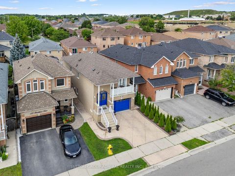 Photo 39 at 119 Blackthorn Drive, Maple, Vaughan