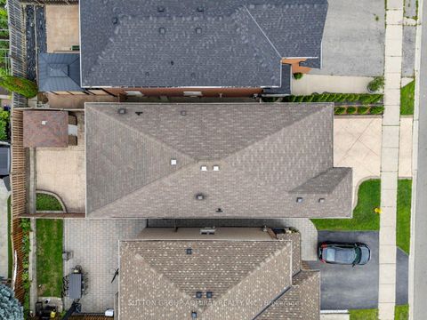 Photo 40 at 119 Blackthorn Drive, Maple, Vaughan