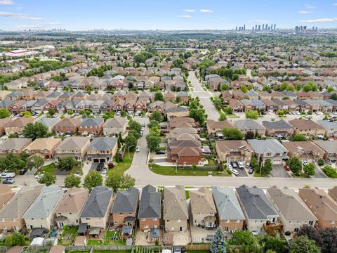 Photo 43 at 119 Blackthorn Drive, Maple, Vaughan
