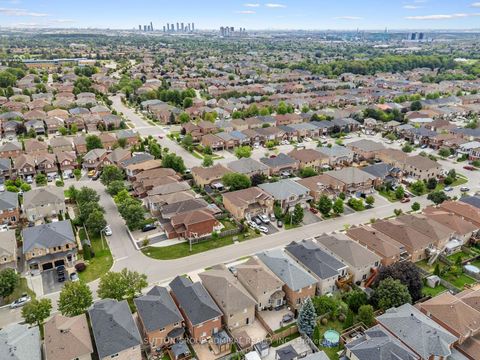 Photo 45 at 119 Blackthorn Drive, Maple, Vaughan