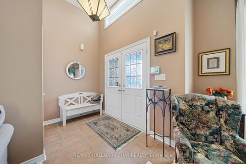 Photo 2 at 121 Prince William Way, Shore, Barrie