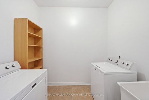 Photo 6 at 121 Prince William Way, Shore, Barrie