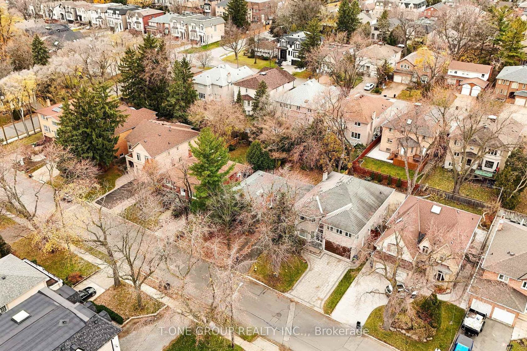 302 Spring Garden Avenue, Willowdale East, Toronto 