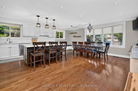 Photo 6 at 51 Knowles Crescent, Aurora Highlands, Aurora