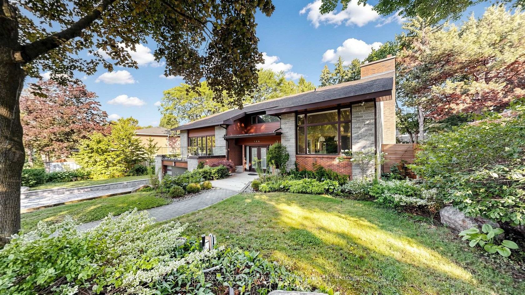 136 Denlow Boulevard, Don Mills, Toronto 