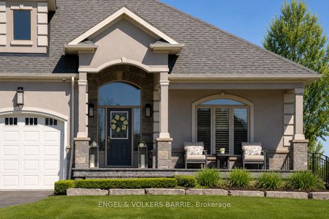 Photo 2 at 327 Sunnybrae Avenue, Stroud, Innisfil