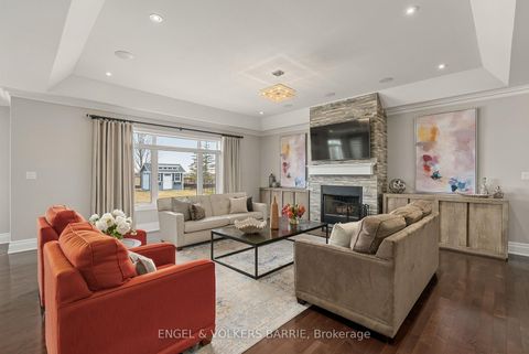 Photo 12 at 327 Sunnybrae Avenue, Stroud, Innisfil