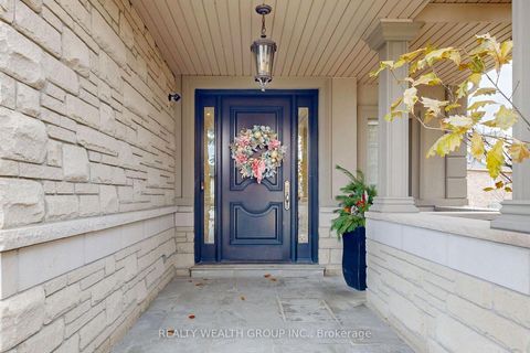 Photo 2 at 43 Catano Court, Rouge Woods, Richmond Hill