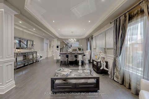 Photo 5 at 43 Catano Court, Rouge Woods, Richmond Hill