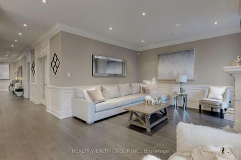 Photo 7 at 43 Catano Court, Rouge Woods, Richmond Hill