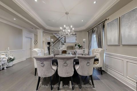 Photo 9 at 43 Catano Court, Rouge Woods, Richmond Hill