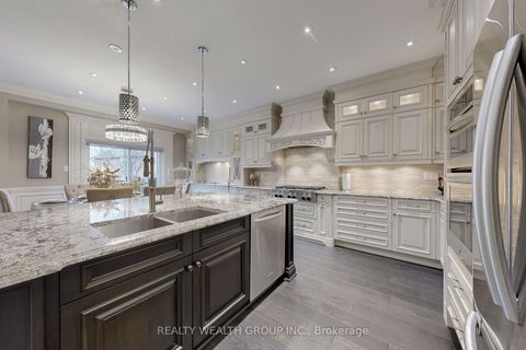 Photo 11 at 43 Catano Court, Rouge Woods, Richmond Hill