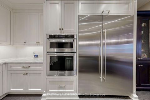 Photo 40 at 43 Catano Court, Rouge Woods, Richmond Hill