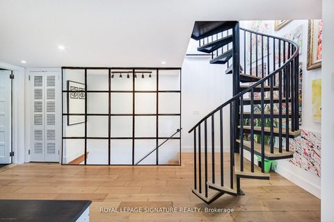 Photo 14 at 6 Littlehayes Lane, Chinatown, Toronto