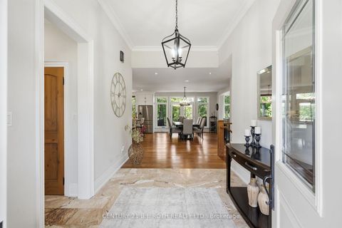 Photo 2 at 2055 Forest Valley Drive, Rural Innisfil, Innisfil