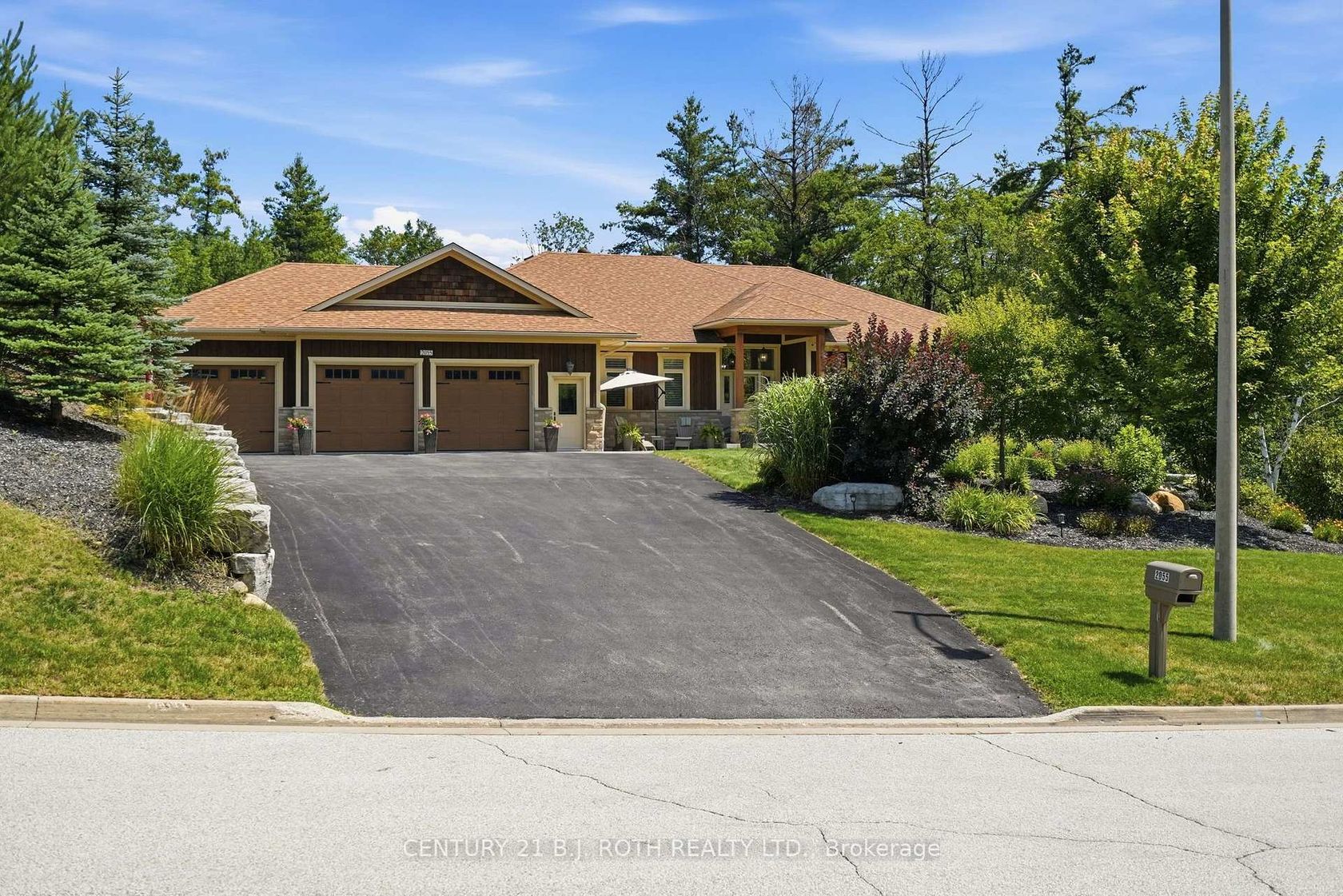 2055 Forest Valley Drive, Rural Innisfil, Innisfil photo number 2