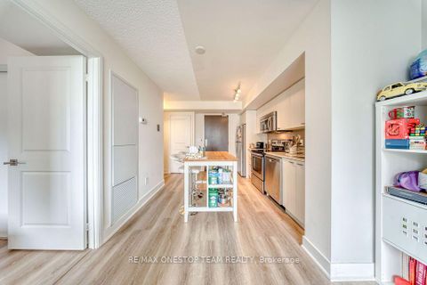 Photo 7 at 811 - 88 Sheppard Avenue E, Willowdale East, Toronto