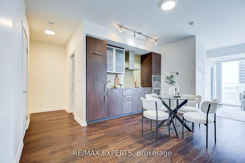 Photo 8 at 1504 - 12 York Street, Waterfront Communities C1, Toronto